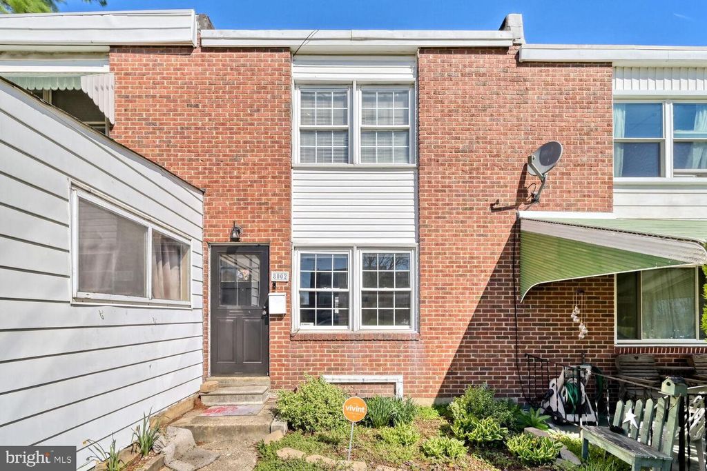 8002 LANSDALE RD, Baltimore, MD 21224