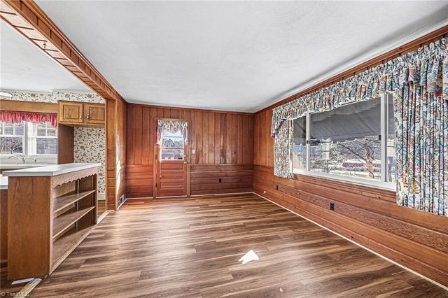 5512 Winona Street, Winston-salem, NC 27106