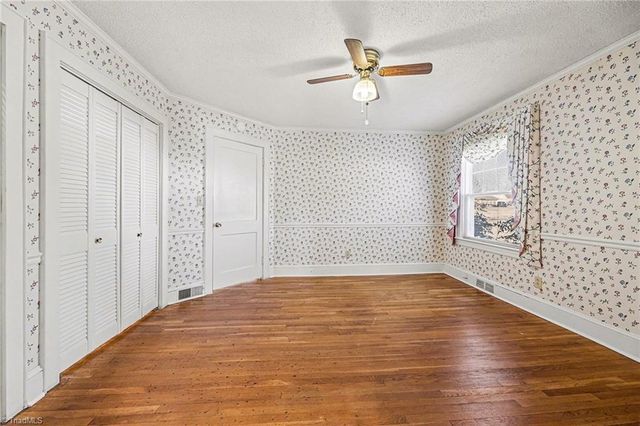 5512 Winona Street, Winston-salem, NC 27106