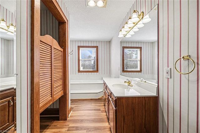 5512 Winona Street, Winston-salem, NC 27106