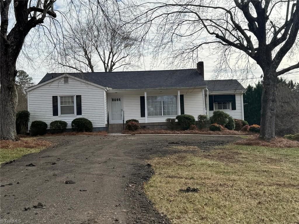 5512 Winona Street, Winston-salem, NC 27106