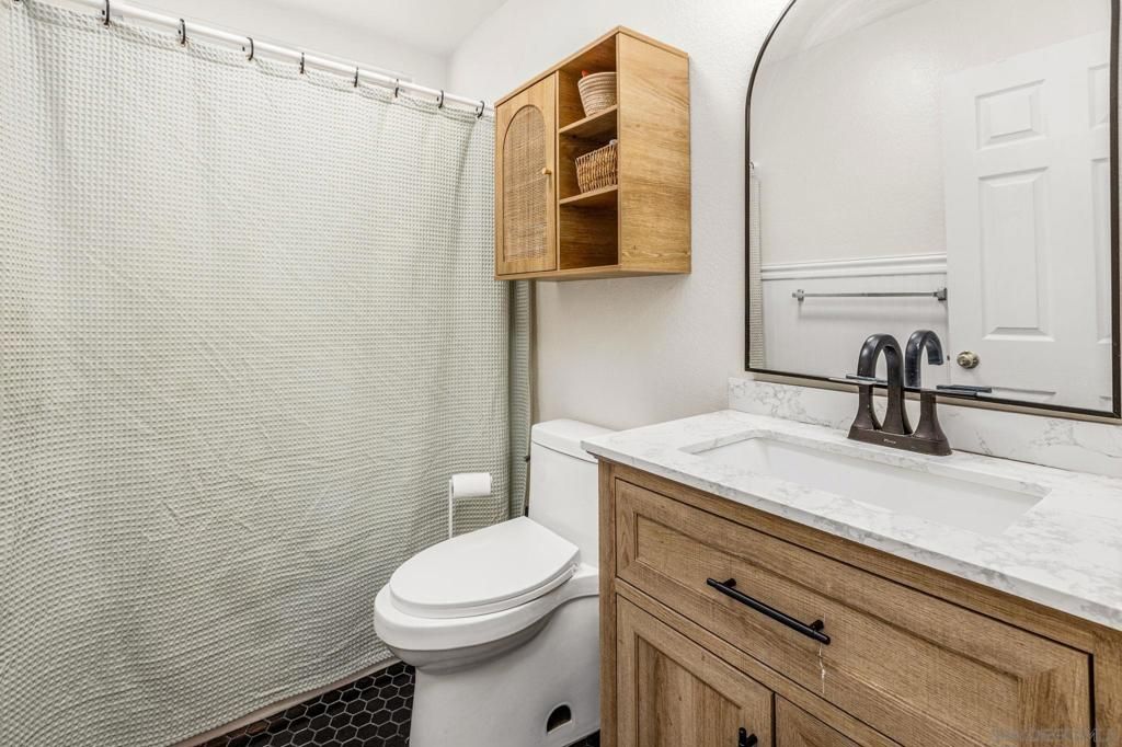Image 18 of property listing at 1616 Gold Run Rd, San Diego, CA 91913
