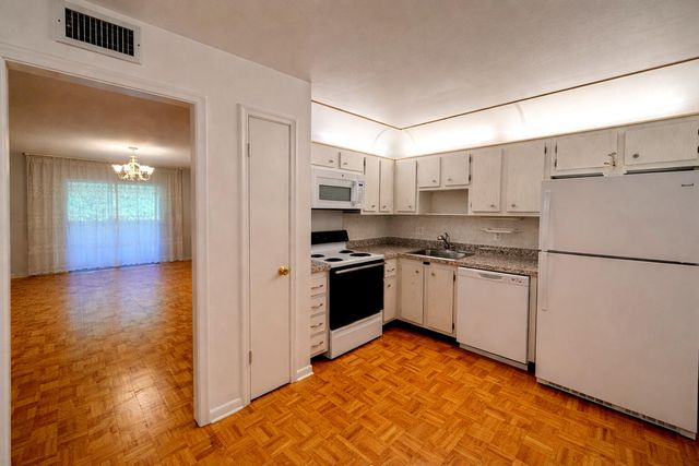 22615 SW 66th Avenue 415, Boca Raton, FL 33428