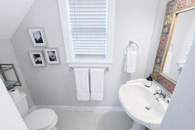 303 SE 22 Street 303, Fort Lauderdale, FL 33316