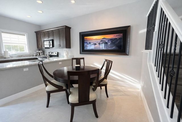 303 SE 22 Street 303, Fort Lauderdale, FL 33316