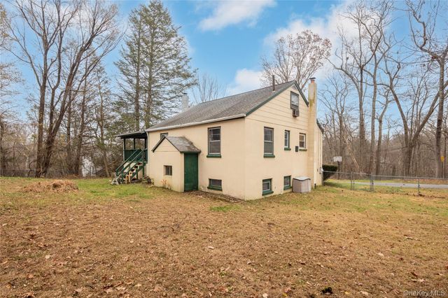 7 Venice Road, Patterson, NY 12563