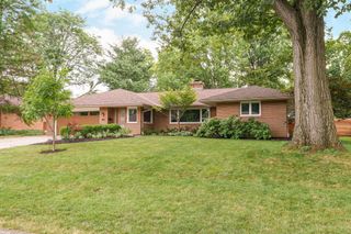 4278 Fairoaks Drive, Columbus, OH 43214