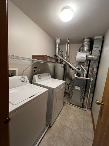 2405 Wilton Lane 2405, Aurora, IL 60502