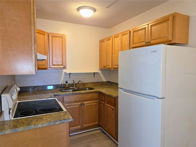 5616 27TH AVENUE S 5616, Gulfport, FL 33707