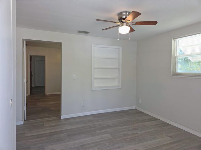 5616 27TH AVENUE S 5616, Gulfport, FL 33707