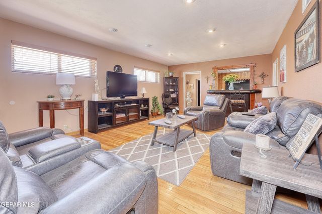 1629 SAINT JOHNS Drive, El Paso, TX 79903