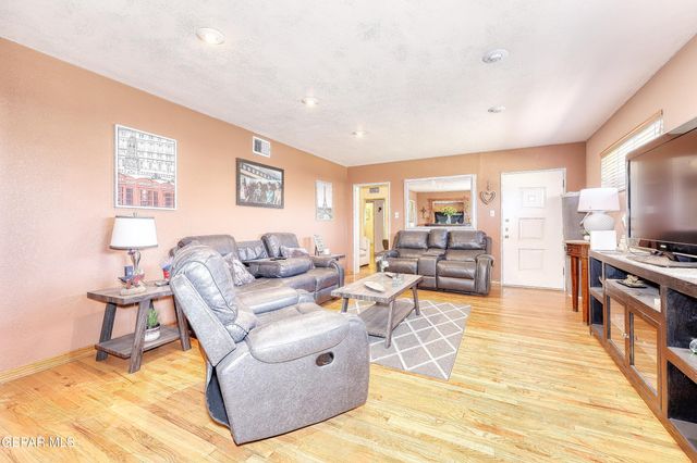 1629 SAINT JOHNS Drive, El Paso, TX 79903