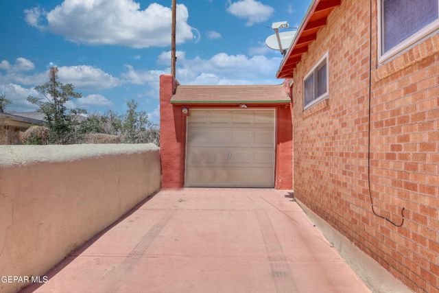 1629 SAINT JOHNS Drive, El Paso, TX 79903