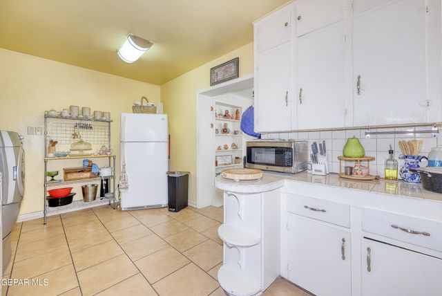 1629 SAINT JOHNS Drive, El Paso, TX 79903