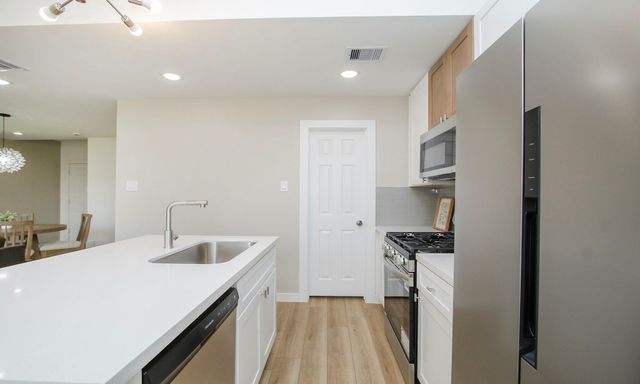 2713 Discovery Trails Court, Conroe, TX 77301