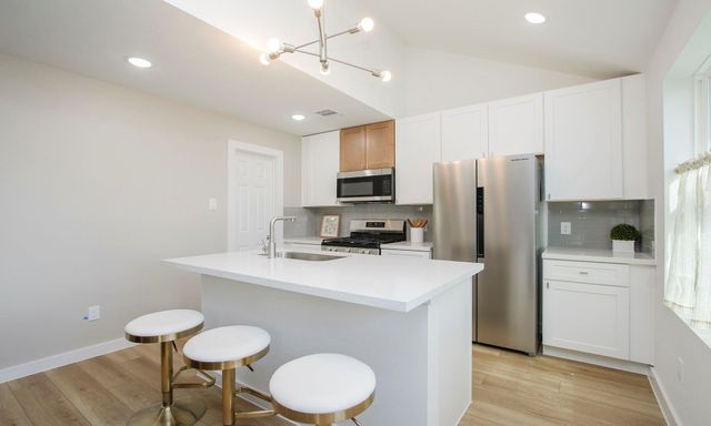 2713 Discovery Trails Court, Conroe, TX 77301