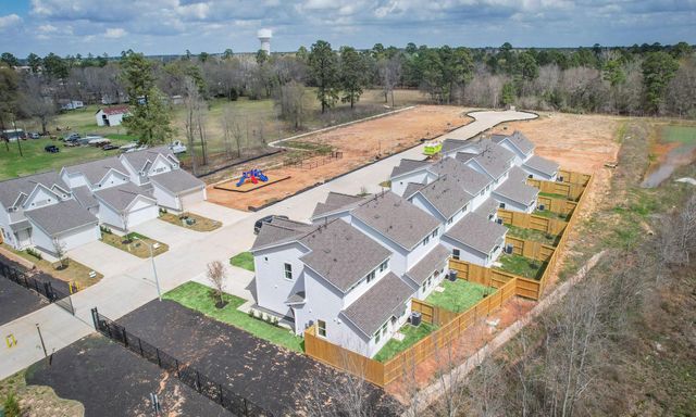 2713 Discovery Trails Court, Conroe, TX 77301