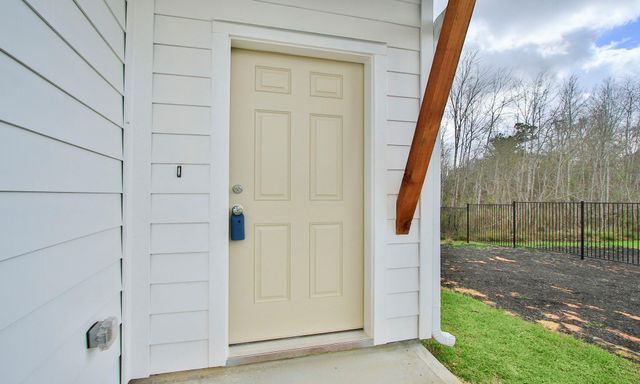 2713 Discovery Trails Court, Conroe, TX 77301