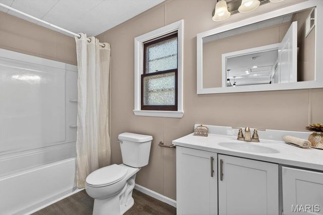 2707 E Main Street, Belleville, IL 62221