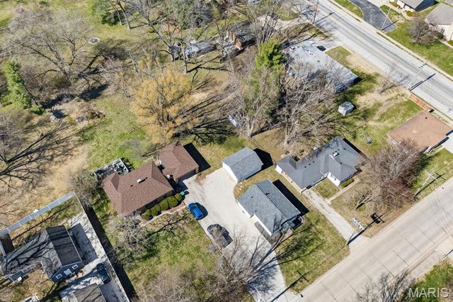 2707 E Main Street, Belleville, IL 62221