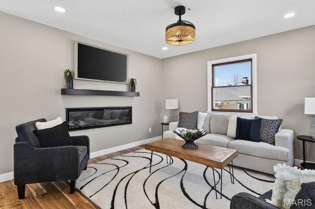 2707 E Main Street, Belleville, IL 62221