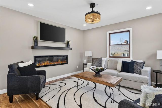 2707 E Main Street, Belleville, IL 62221