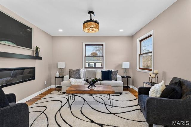 2707 E Main Street, Belleville, IL 62221