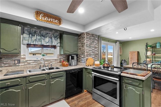 2436 W Alexander Manor, Steubenville, OH 43952