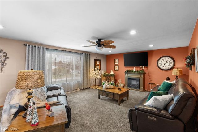 2436 W Alexander Manor, Steubenville, OH 43952