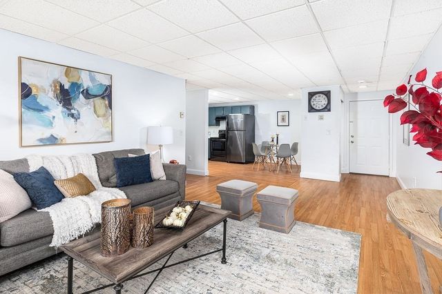 111 Foster Unit 416, Peabody, MA 01960