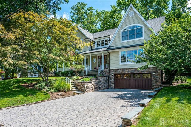 4 Edgewood Road, Edison, NJ 08820