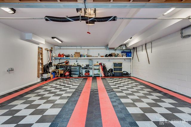 4 Edgewood Road, Edison, NJ 08820
