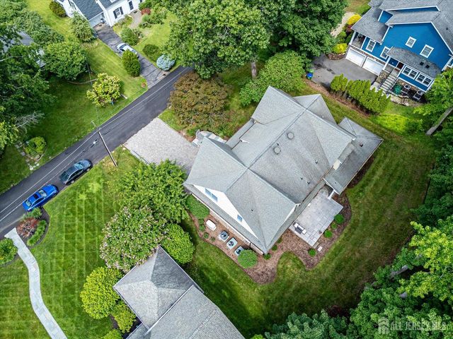 4 Edgewood Road, Edison, NJ 08820