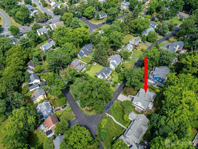 4 Edgewood Road, Edison, NJ 08820
