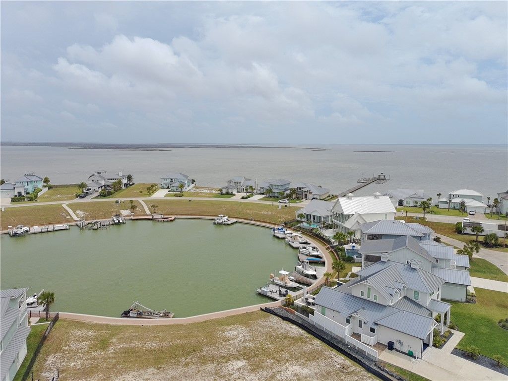 122 Bismarck Lane, Rockport, TX 78382 — exterior