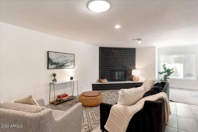 11601 N 50th Place, Scottsdale, AZ 85254