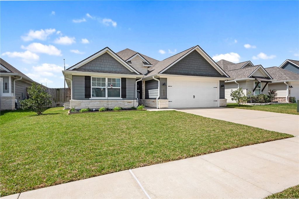 3417 Calmar Court, Bryan, TX 77808 — photo 2