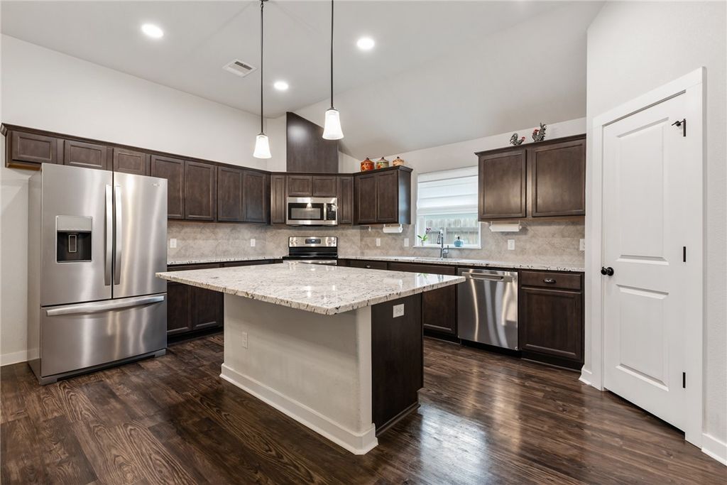 3417 Calmar Court, Bryan, TX 77808 — photo 4