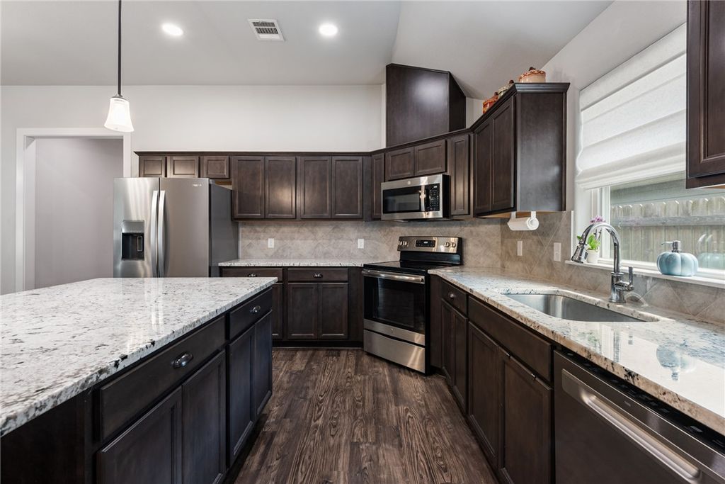 3417 Calmar Court, Bryan, TX 77808 — photo 5