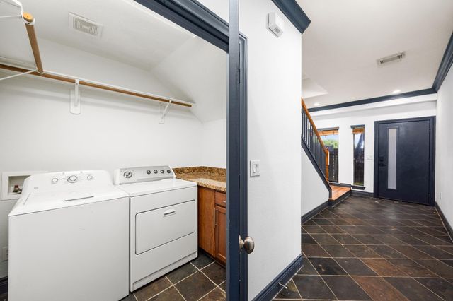 1119 Saint Charles Street, Houston, TX 77003