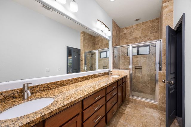1119 Saint Charles Street, Houston, TX 77003