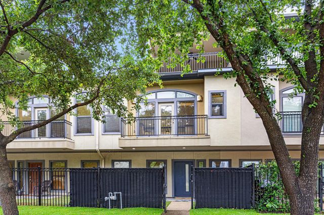 1119 Saint Charles Street, Houston, TX 77003