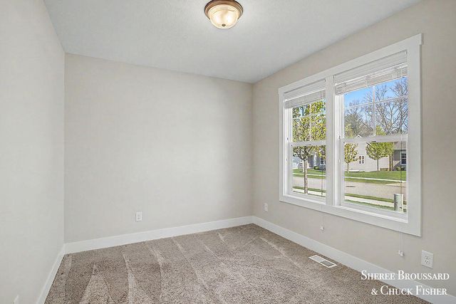 2914 Veld Creek Drive 31, Algoma Twp, MI 49341