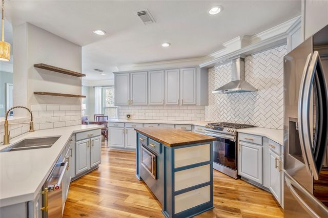 17603 Fall River Pass Court, Humble, TX 77346