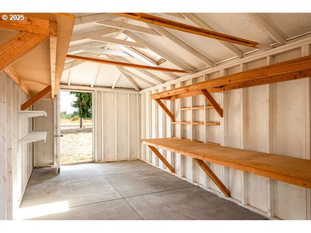 1750 TANEY St, Eugene, OR 97402