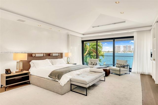 401 E Rivo Alto Dr, Miami Beach, FL 33139