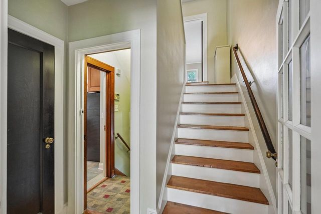 3424 N Summit AVENUE, Milwaukee, WI 53211