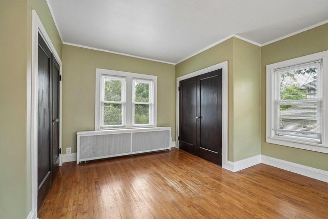 3424 N Summit AVENUE, Milwaukee, WI 53211