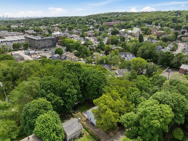 77 Forest St, Arlington, MA 02474