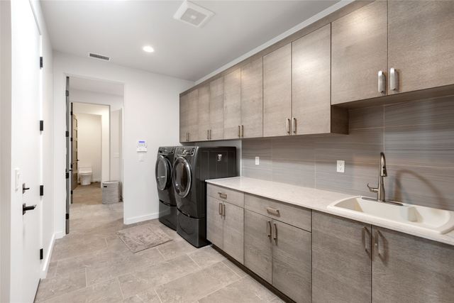 4 Valverde Lane, Santa Fe, NM 87506